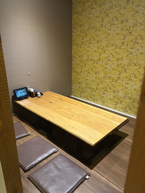 店内の様子（個室風席）